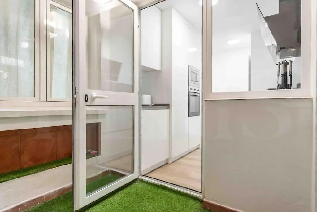 Bright And Modern Apartment By Rems Malaga