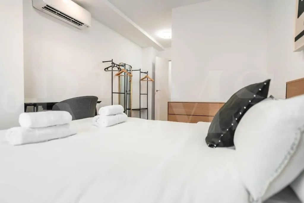 Bright And Modern Apartment By Rems Malaga Spain