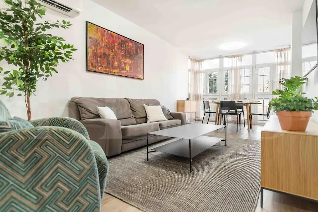 Bright And Modern Apartment By Rems マラガ 0*,  スペイン